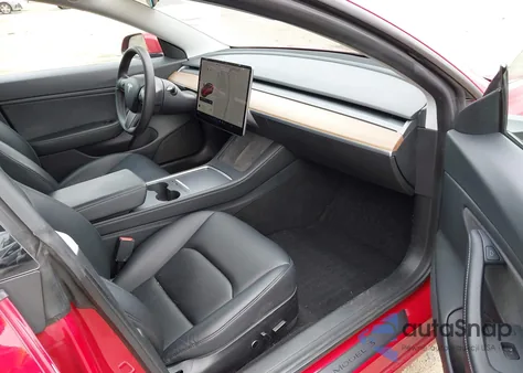 2021 Tesla Model 3 Long Range Dual Motor All-Wheel Drive z USA, uszkodzony, nr VIN 5YJ3E1EB0MF938473